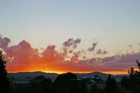 Photo of property in 45a Amberley Avenue, Te Atatu South, Auckland, 0610