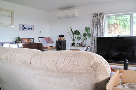 Photo of property in 22 Penton Road, Stanmore Bay, Whangaparaoa, 0932