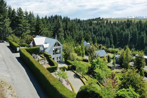 Photo of property in 20 Murray Place, Lake Tekapo, 7999