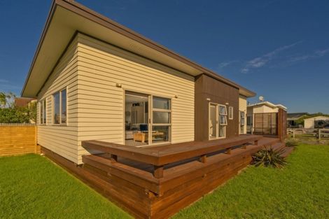 Photo of property in 1 Rena Place, Whitianga, 3510