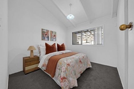 Photo of property in 296a Triangle Road, Massey, Auckland, 0614