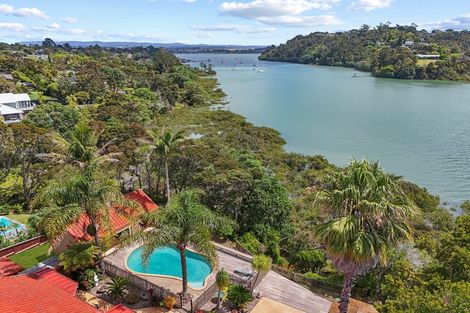 Photo of property in 20 Kingfisher Grove, Greenhithe, Auckland, 0632