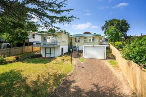 Photo of property in 40 Bond Crescent, Forrest Hill, Auckland, 0620