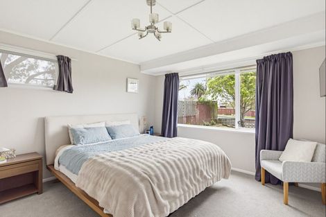 Photo of property in 22 Gray Avenue, Paraparaumu Beach, Paraparaumu, 5032