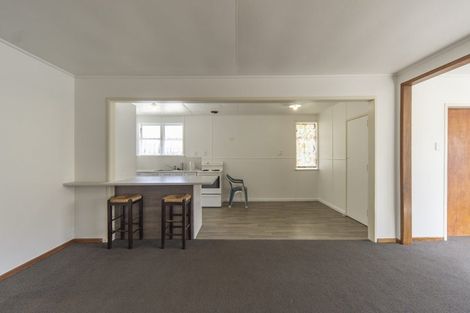 Photo of property in 5 Paul Crescent, Fairfield, Hamilton, 3214