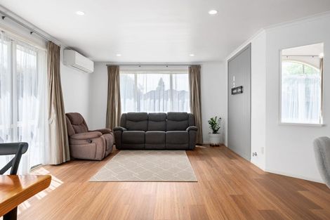 Photo of property in 48 Farringdon Avenue, Rototuna North, Hamilton, 3210