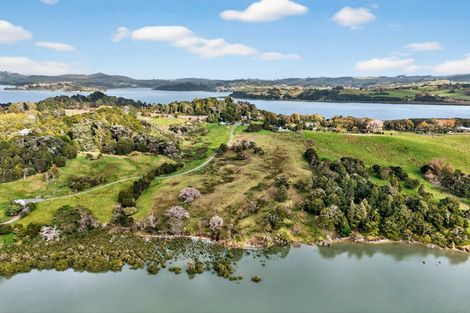 Photo of property in 397 Pahi Road, Pahi, Paparoa, 0571
