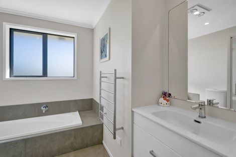 Photo of property in 24 Bianca Crescent, Stratford, 4332