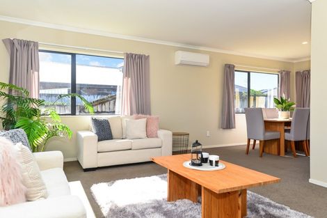 Photo of property in 9 Lockhart Place, Rototuna, Hamilton, 3210