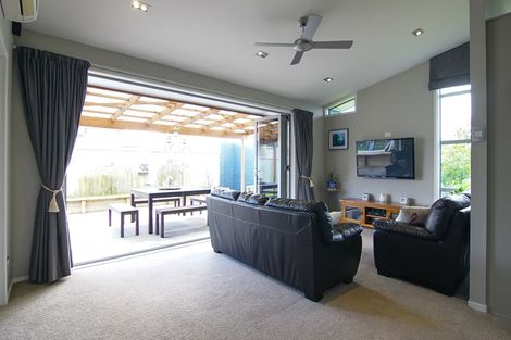 Photo of property in 8 Lifford Place, Awapuni, Palmerston North, 4412