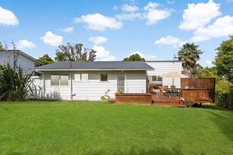 Photo of property in 1/133 Edmonton Road, Te Atatu South, Auckland, 0610