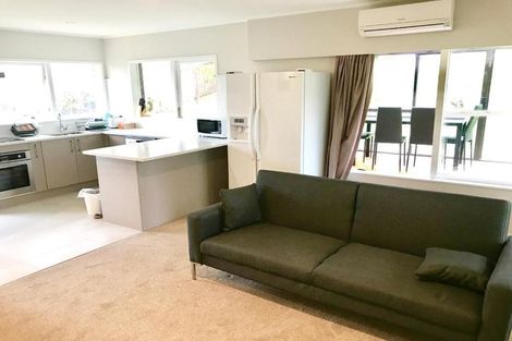 Photo of property in 1/5 Keldale Place, Forrest Hill, Auckland, 0620