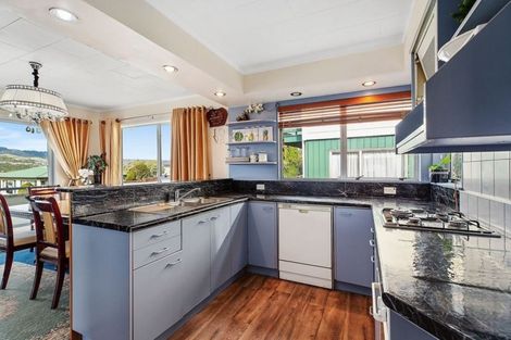 Photo of property in 14 Katarina Grove, Tawa, Wellington, 5028
