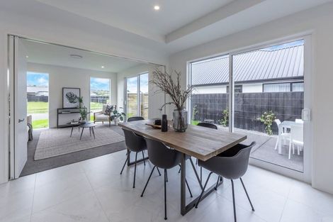 Photo of property in 23 Irvines Track, Halswell, Christchurch, 8025