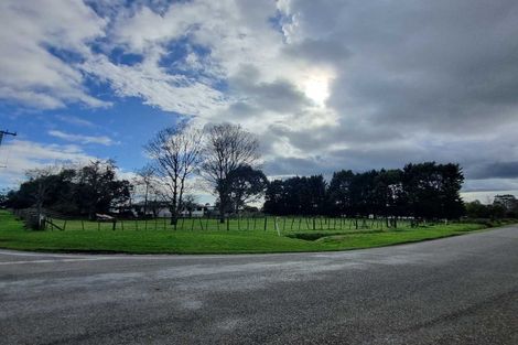 Photo of property in 473 Tararua Road, Levin, 5571