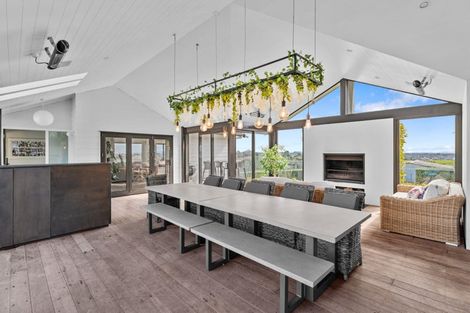 Photo of property in 86 Whites Road, Whitford, Howick, 2571