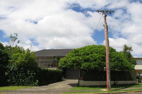 Photo of property in 24 Otakau Road, Milford, Auckland, 0620
