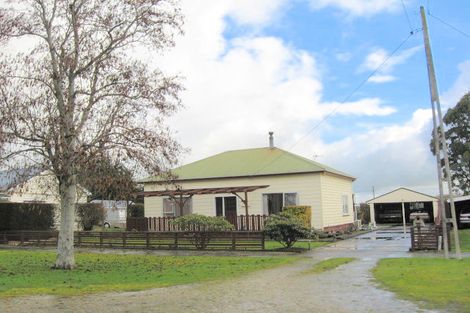 Photo of property in 35 Inkermann Street, Wyndham, 9831