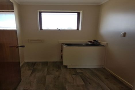 Photo of property in 27 Harris Road, Mount Wellington, Auckland, 1051