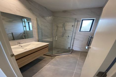 Photo of property in 24d Poinsettia Place, Henderson, Auckland, 0610