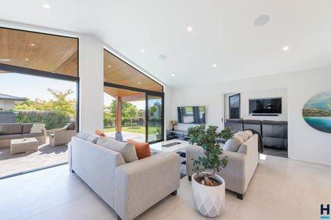 Photo of property in 4 Puketutu Grove, Motueka, 7120