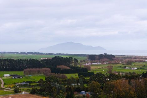 Photo of property in 33 Tiriti Loop, Otaki, 5512