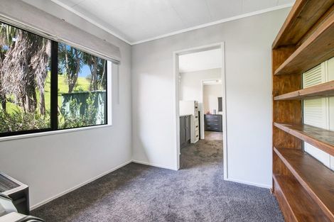 Photo of property in 207 Mangakura Road, Helensville, 0875