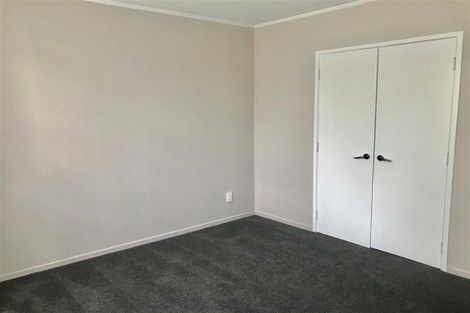 Photo of property in 3/20 Penning Road, Castor Bay, Auckland, 0620