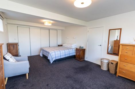 Photo of property in 131 Seatoun Heights Road, Miramar, Wellington, 6022