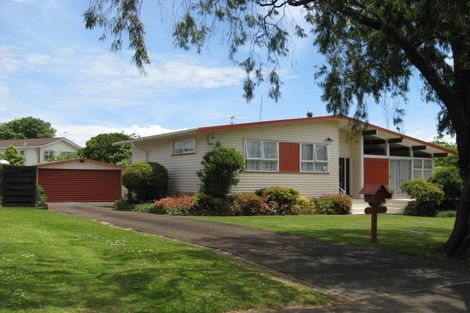 Photo of property in 4 Maynard Place, Mangere Bridge, Auckland, 2022
