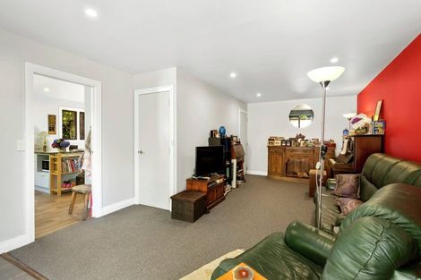 Photo of property in 5 Wairere Road, Belmont, Lower Hutt, 5010