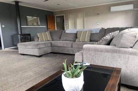 Photo of property in 160 Bartholomew Road, Levin, 5510