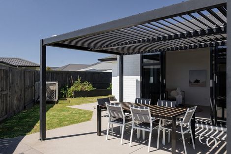 Photo of property in 51 Kahuparere Crescent, Pyes Pa, Tauranga, 3112