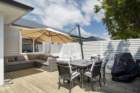 Photo of property in 31 Kayelene Place, Omokoroa, 3114