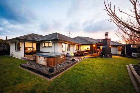 Photo of property in 28 Jefferson Crescent, Milson, Palmerston North, 4414