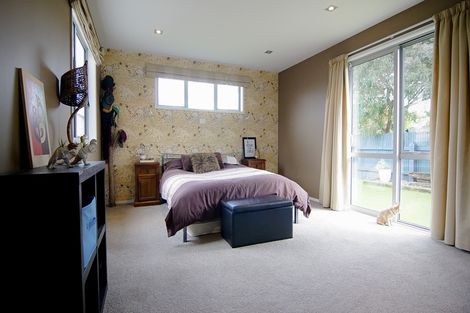 Photo of property in 8 Lifford Place, Awapuni, Palmerston North, 4412