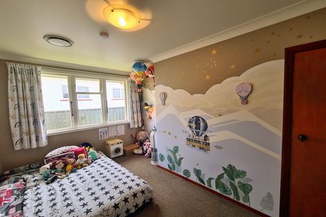 Photo of property in 31 Crewe Crescent, Hokowhitu, Palmerston North, 4410