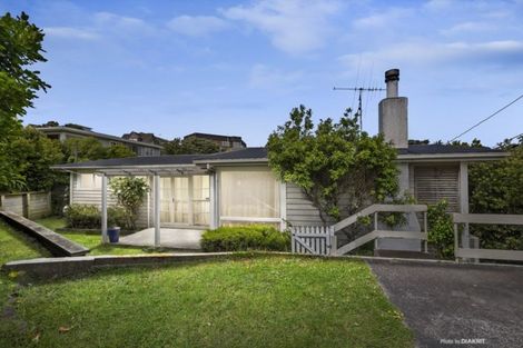 Photo of property in 202 Townsend Road, Miramar, Wellington, 6022