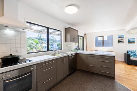 Photo of property in 126a Ocean Beach Road, Tairua, 3508