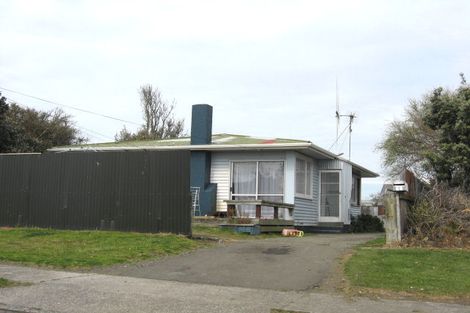 Photo of property in 34 Karewa Street, Castlecliff, Whanganui, 4501