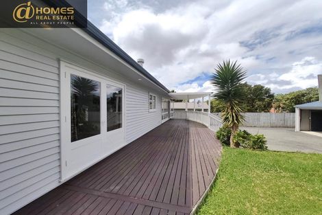 Photo of property in 13 Westall Road, New Lynn, Auckland, 0600