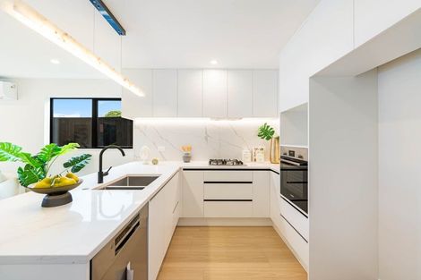 Photo of property in 31b Kurnell Drive, Botany Downs, Auckland, 2010