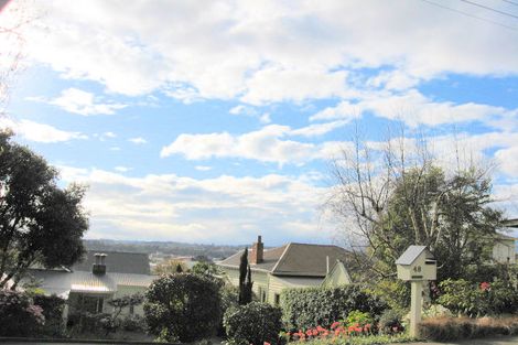 Photo of property in 48 Hipango Terrace, Durie Hill, Whanganui, 4500