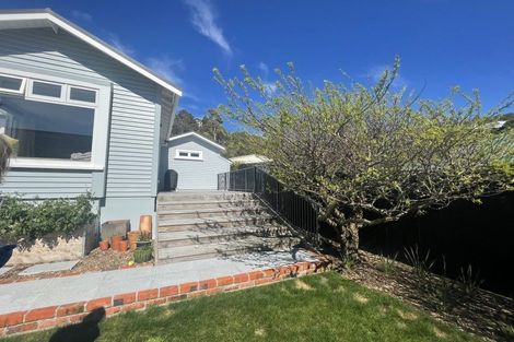 Photo of property in 5 Travancore Street, Island Bay, Wellington, 6023