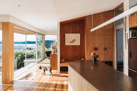 Photo of property in 98 Tannadyce Street, Strathmore Park, Wellington, 6022