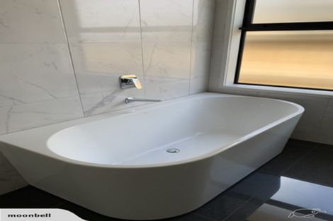 Photo of property in 3 Pakaraka Drive, Papakura, 2110