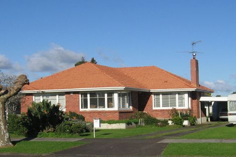 Photo of property in 27 Hoteo Avenue, Papatoetoe, Auckland, 2025