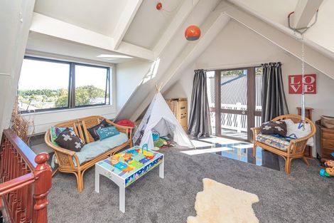 Photo of property in 125 Mount View Road, Bastia Hill, Whanganui, 4500