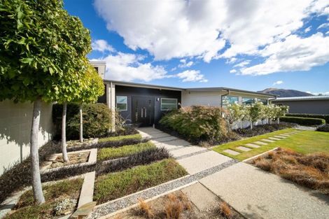 Photo of property in 27 Infinity Drive, Wanaka, 9305