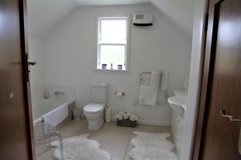 Photo of property in 9 Nicholson Road, Khandallah, Wellington, 6035